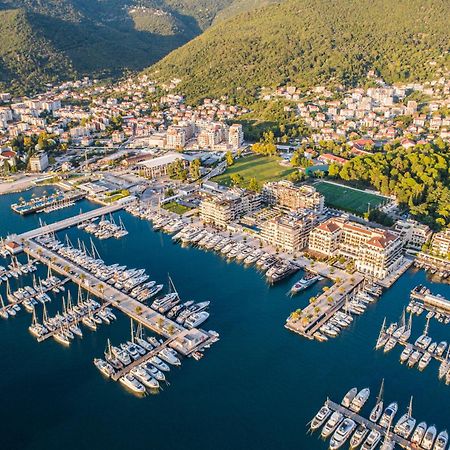 Porto Montenegro Residences ティヴァト エクステリア 写真