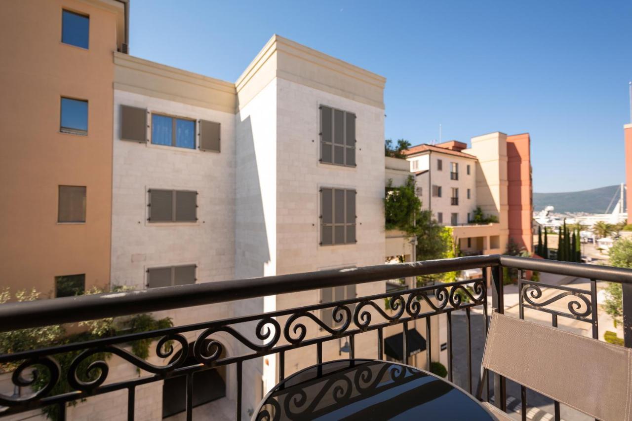 Porto Montenegro Residences ティヴァト エクステリア 写真